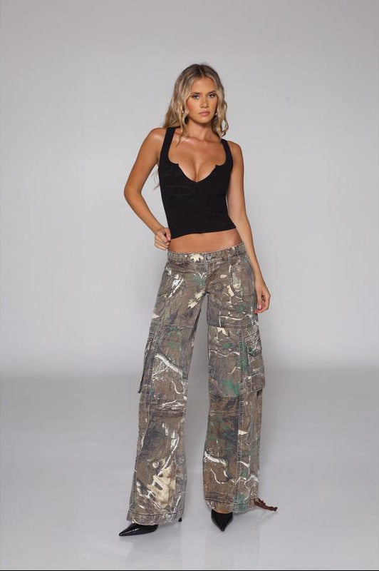 Sichern Sie sich heute 60 % Rabatt auf Camo Baggy Pants 🪖