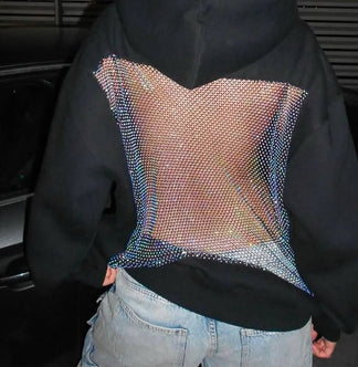 Profitez aujourd'hui seulement de 60 % de réduction sur le sweat à capuche Crystal Back ✦