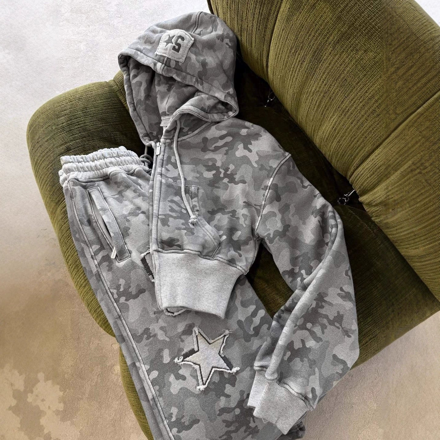 Get 60% off Camo Set today only 🪖