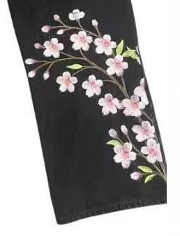 Profitez aujourd'hui seulement de 60 % de réduction sur les jeans à fleurs 🌸👖