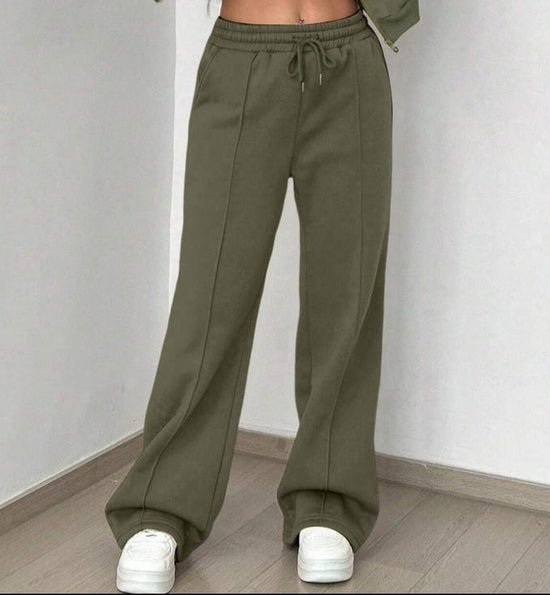 Get 60% off Essential Pants today only 🤍