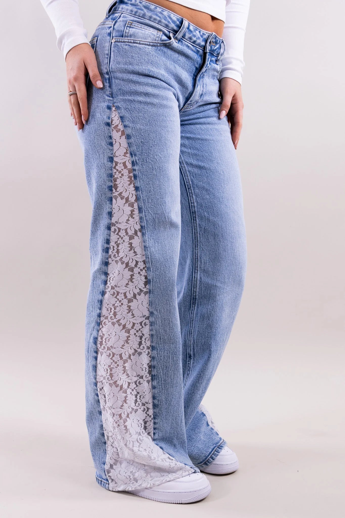 Get 60% off Lace Jeans today only 🤍👖