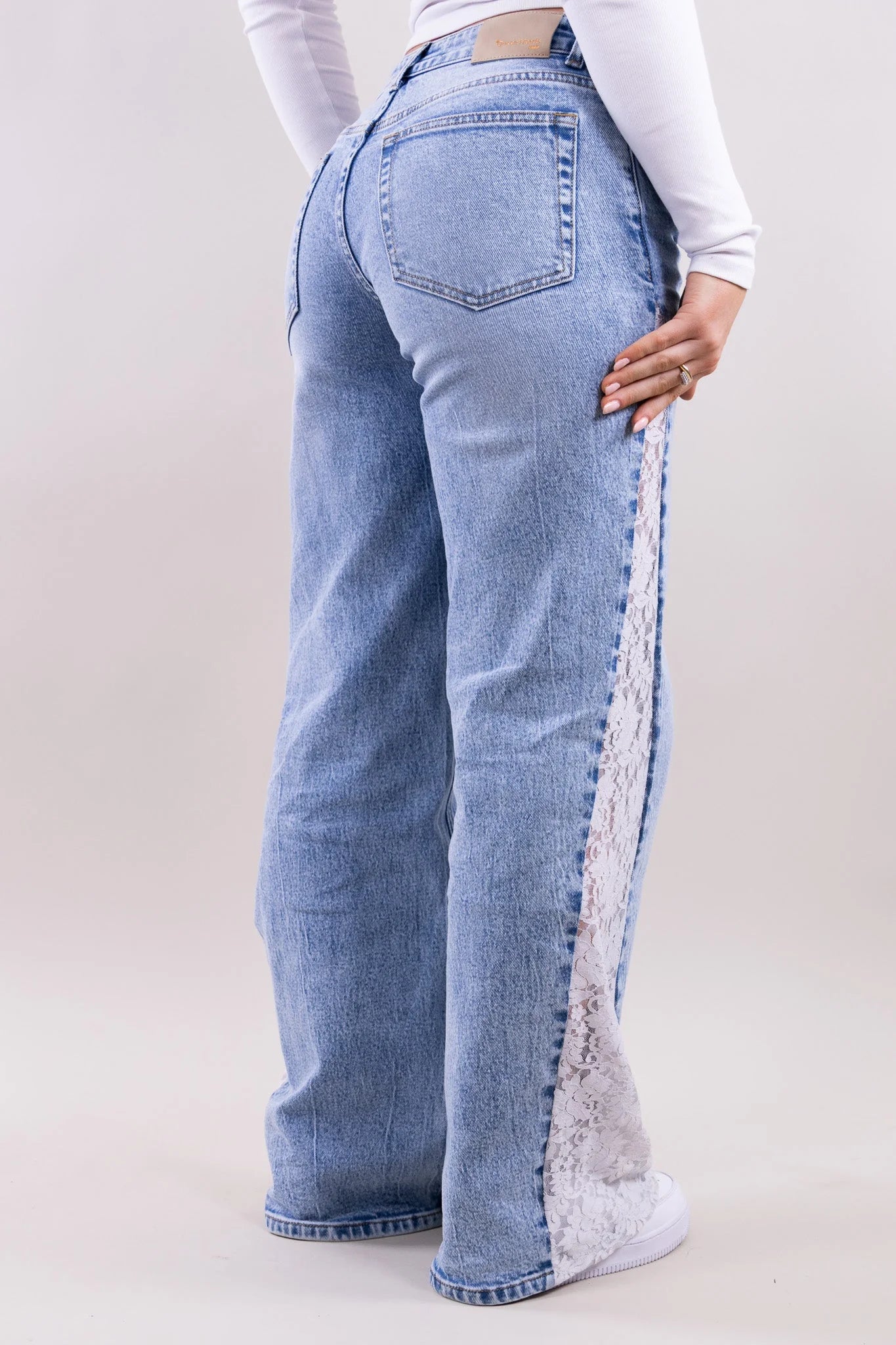 Get 60% off Lace Jeans today only 🤍👖