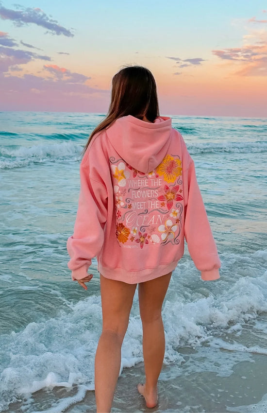 Sichere dir heute 60 % Rabatt auf den „Where The Flowers Meet the Ocean“-Hoodie 🌸🌊